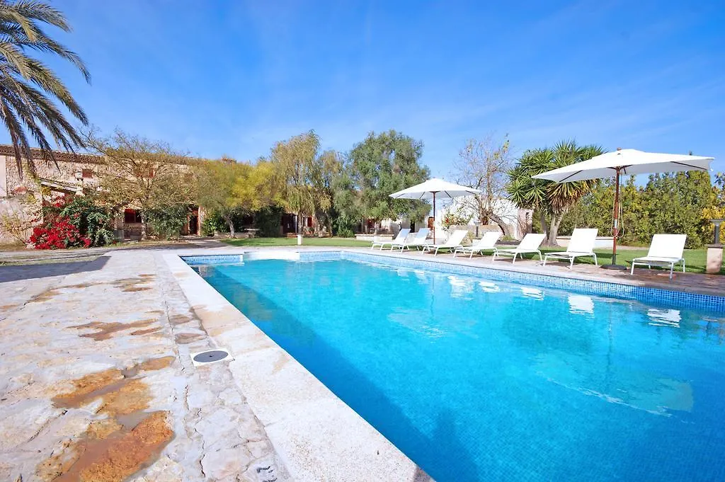Agroturisme Rafal Nou Manacor  Farm stay